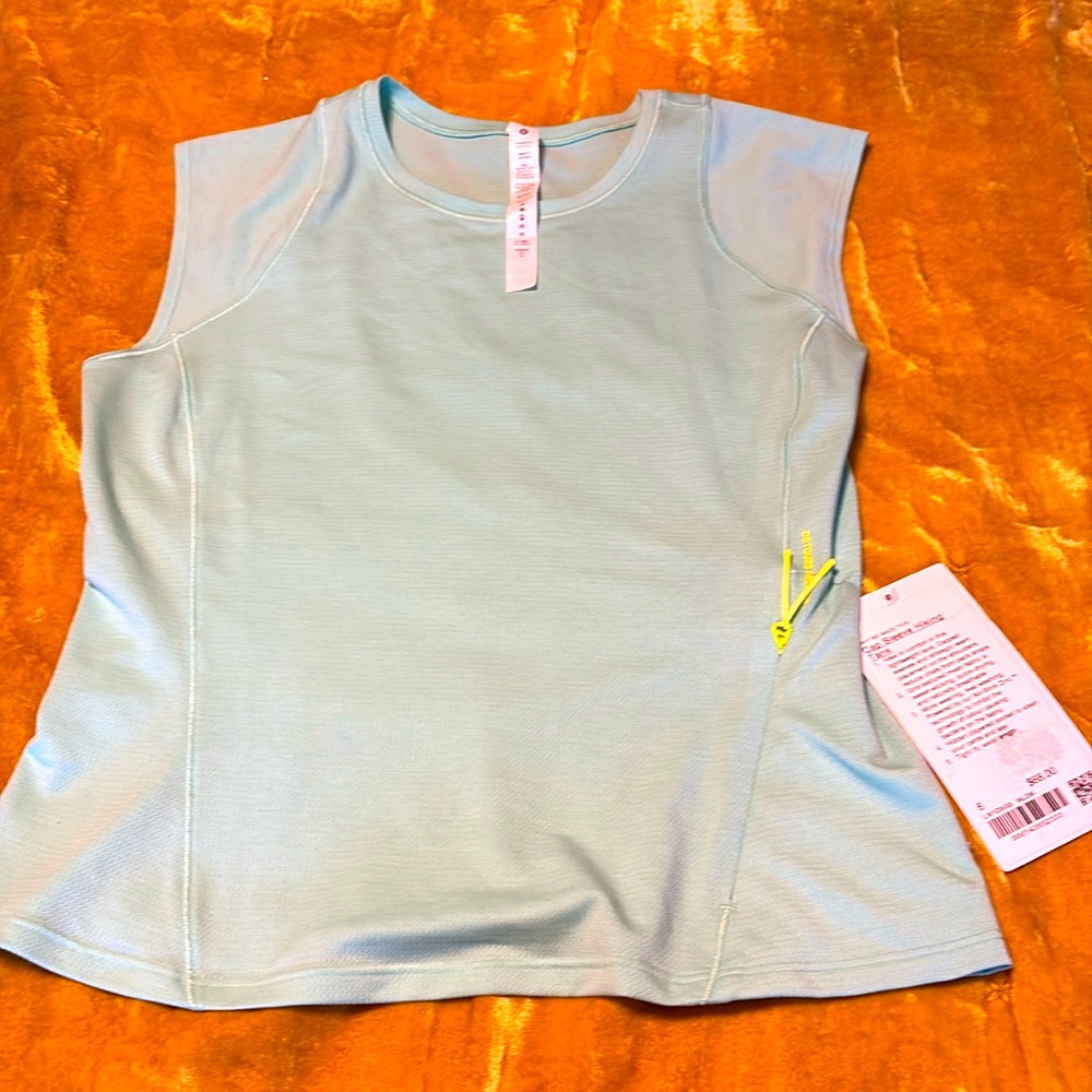 New with tags Lululemon Cap Sleeve Hiking Tank 6 Mint green